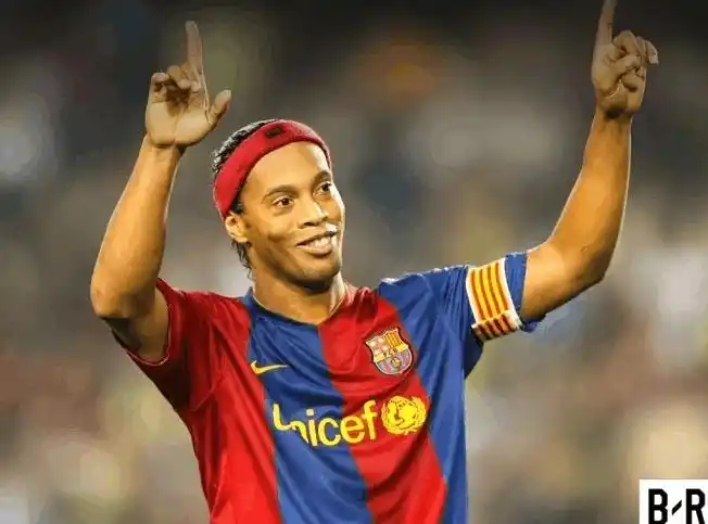 对本地足球 对本地足球