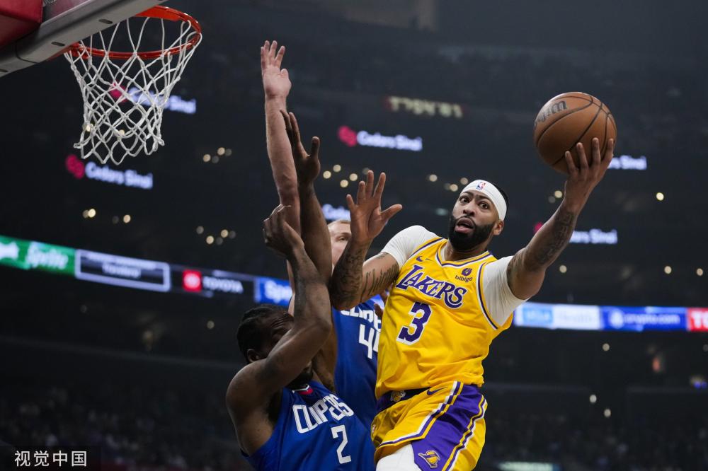 与其团队的 与其团队的